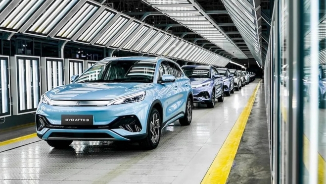 BYD superó a Tesla en ventas durante el pasado mes de julio. BYD superó a Tesla en ventas durante el pasado mes de julio.