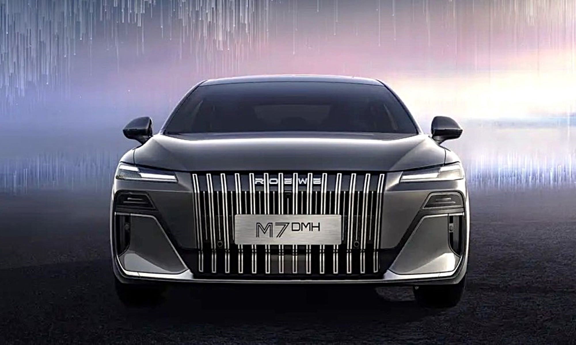 Este híbrido enchufable, 'primo' de los MG, gasta tan sólo 2,91 L de gasolina cada 100 km -menos que el BYD equivalente-; de ahí su autonomía de 2.050 km.