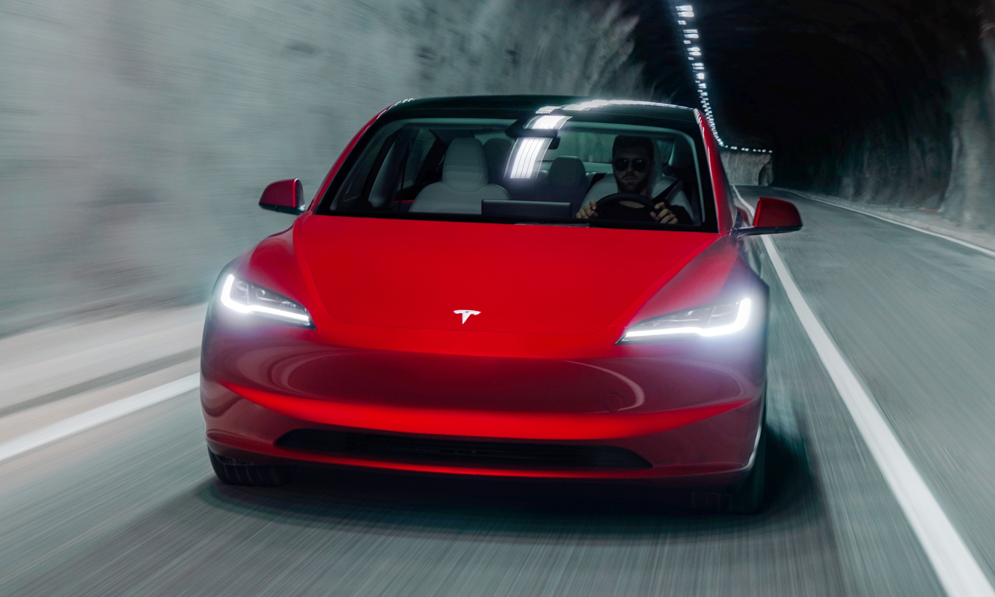 El Tesla Model 3 sigue siendo el modelo a seguir por el resto de sus competidores.
