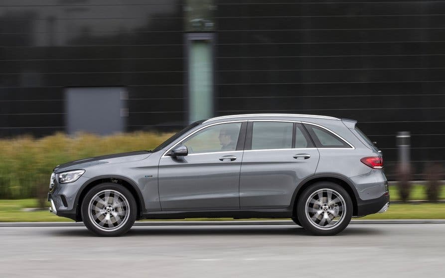  Mercedes-Benz GLC 300 de 4MATIC 