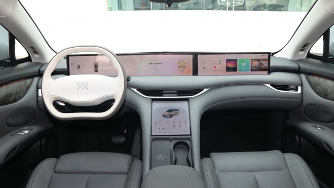 IM LS6 Interior