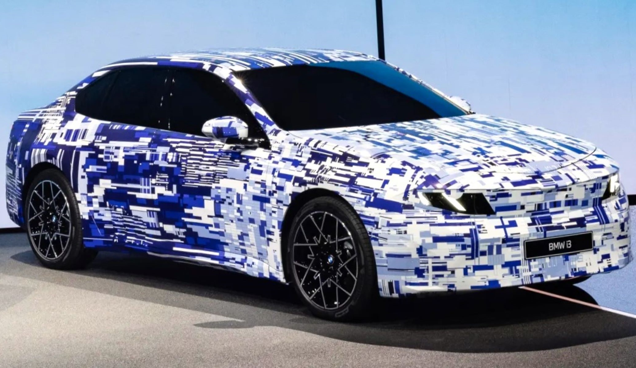El CEO de BMW anunció que el BMW i3, la versión eléctrica del Serie 3, verá la luz en 2026: será un durísimo rival para el Tesla Model 3.