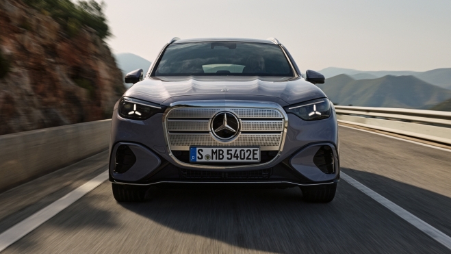 Con un consumo homologado de 14,8 kWh el nuevo GLC es capaz de ofrecer 700 km de autonomía.