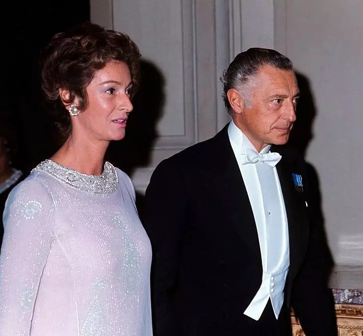 Gionvanni Agnelli, abuelo John Elkann 183.000.000 € multa año servicio abuela presidente Stellantis