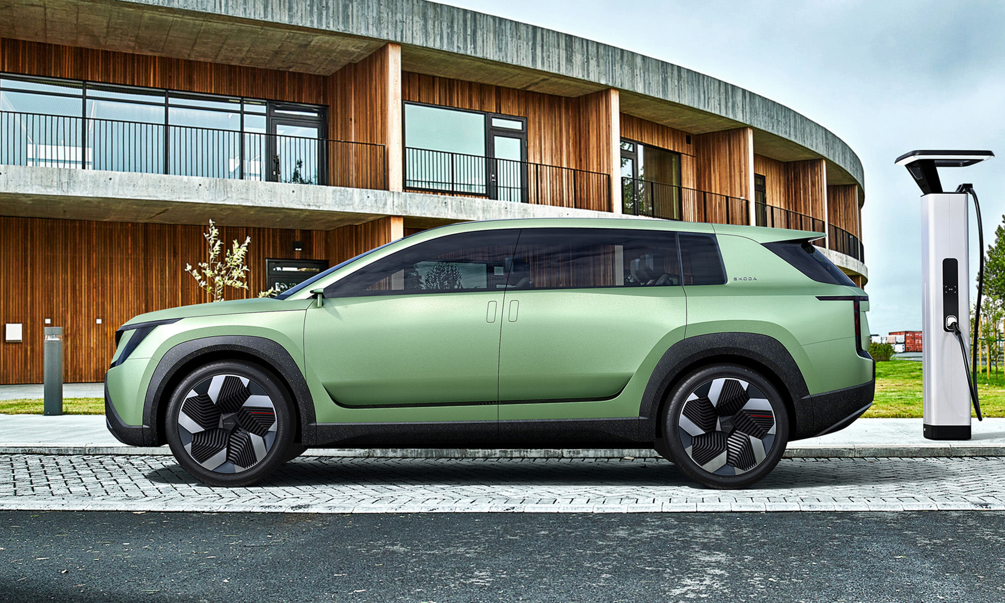 El Škoda Vision 7S tendrá una versión de producción en próximo año 2026.