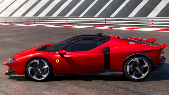 Ferrari recupera y trae de vuelta al servicio el histórico nombre de Testarossa: lo usará su nuevo híbrido de 1.050 CV. Ferrari recupera y trae de vuelta al servicio el histórico nombre de Testarossa: lo usará su nuevo híbrido de 1.050 CV.