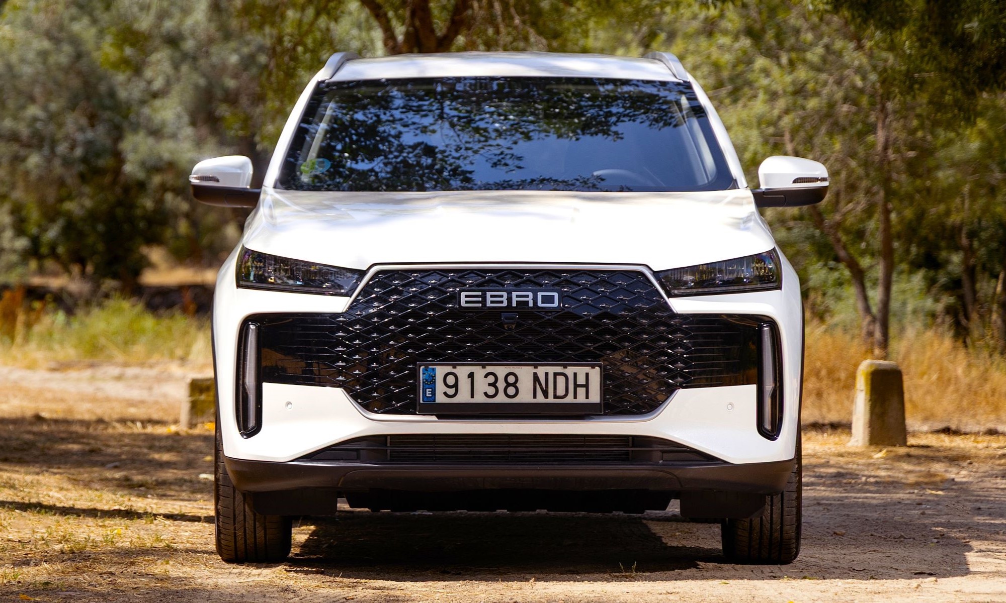 La oferta para este SUV híbrido de EBRO y rival del MG ZS Hybrid es de 22.990 euros, lo que cuesta un Dacia con motor de gasolina.