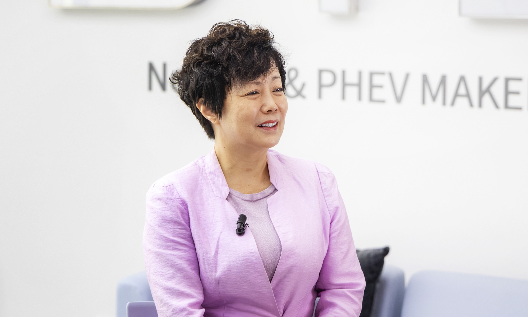 Stella Li, vicepresidenta de BYD, ha confirmado la llegada de Yangwang a Europa en 2027.