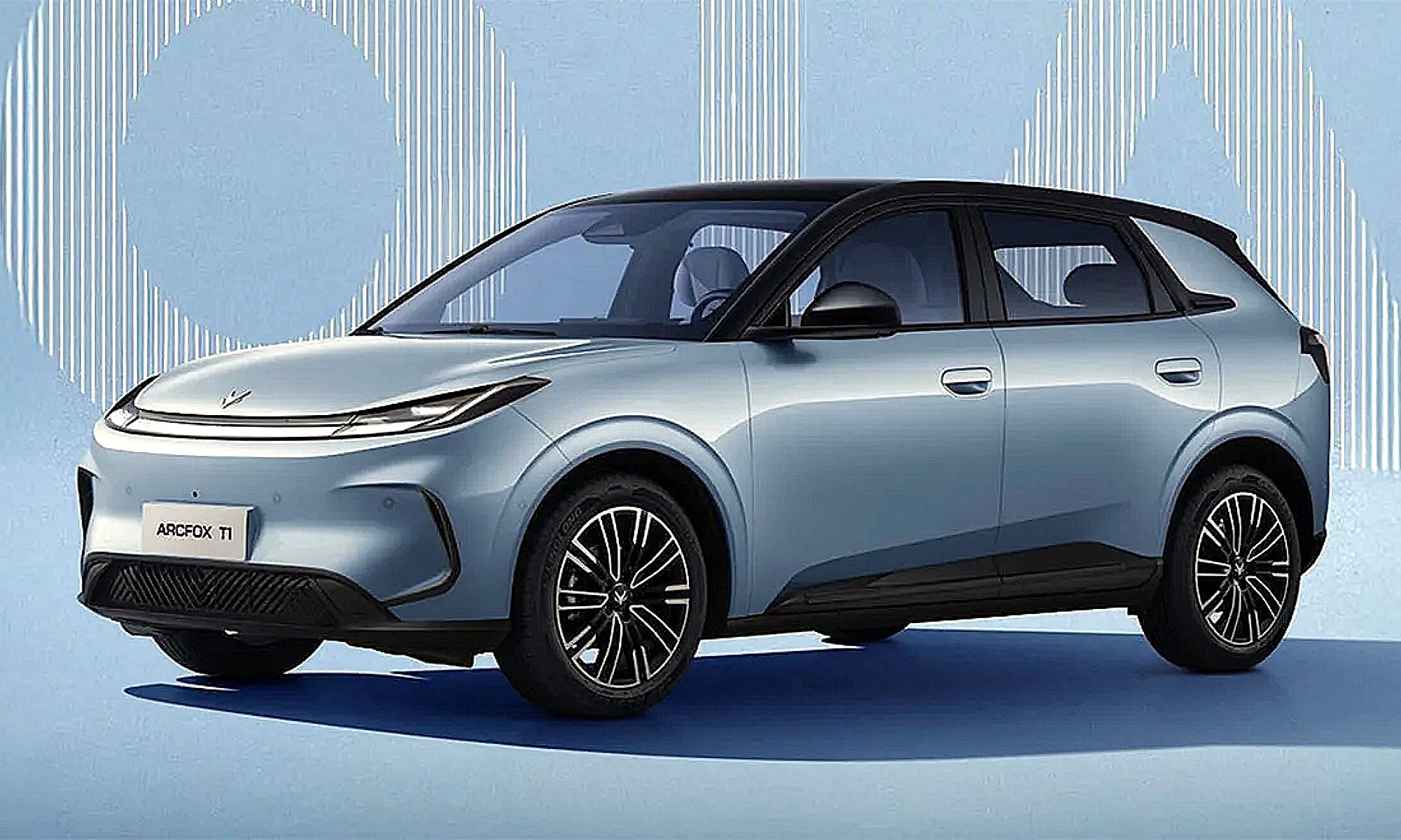 El Arcfox T1 puede ser el nuevo gran éxito de ventas en China, gracias a sus 26,558 ventas en sus primeras 12 horas de comercialización.