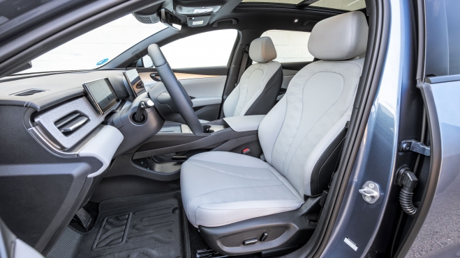 SEAL 6 DM i Touring Interior (22)