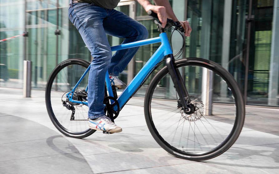  El coronavirus está haciendo crecer el mercado de las bicicletas eléctricas en Europa. 