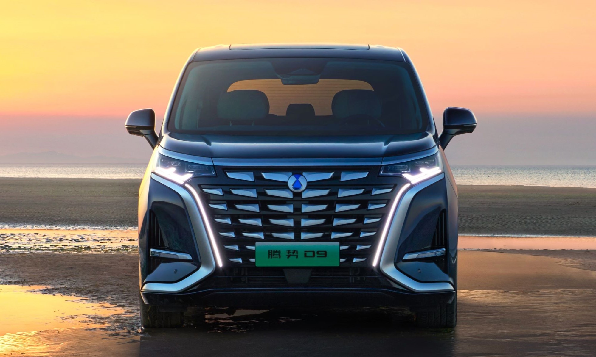 El monovolumen Denza D9 es uno de los modelos que lanzará Denza antes de final de año para convertirs en un rival de Mercedes-Benz y BMW.