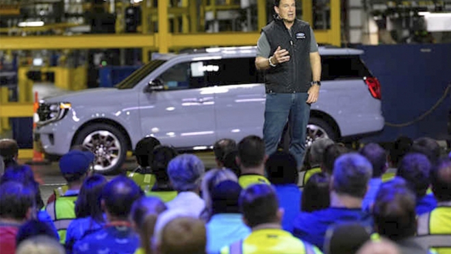 Jim Farleu ceo de ford henry ford trabajadores jovenes coches electricos 3