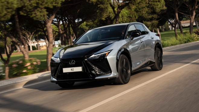 Lexus RZ 2025 Delantera