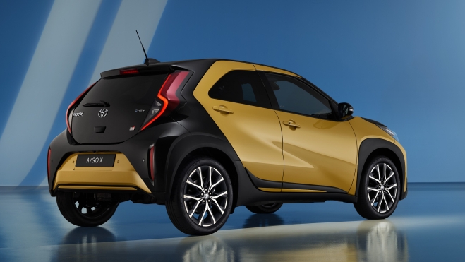 toyota aygo x hybrid Desde 19.100 € Toyota hibrido motor 3,8 litros gasolina venta España 3