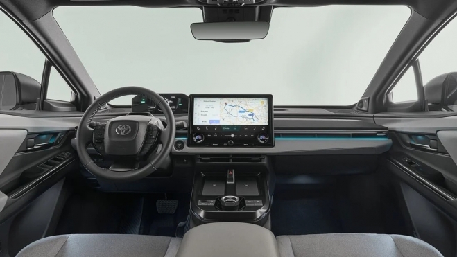 2025 TOYOTA C HR+ Interior 36.500 € 600 km de autonomía precio barato nuevo SUV eléctrico Toyota España Renault Scenic