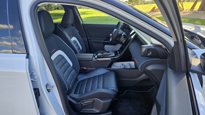 Citroen C5 Aircross PHEV 2025 Desde 37.590 € y con 1.100 km de autonomía Citroën C5 Aircross PHEV, un duro cómodorival MG líder de ventas España (1)