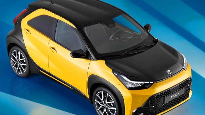 toyotz aygo croos x coche hibrido 4