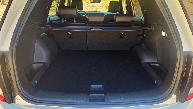 KGM Torres HEV 1.280 km autonomía motor tecnologia BYD barato MG HS (3)
