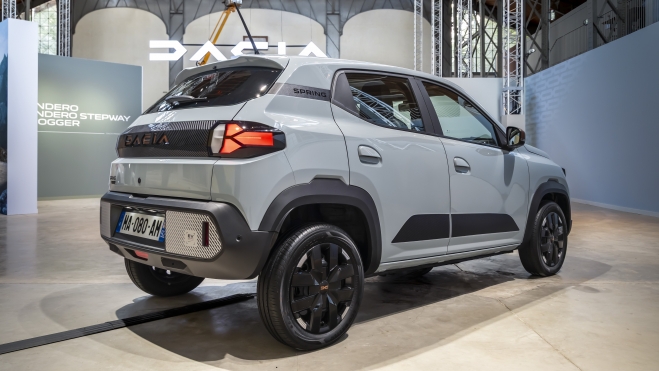 Dacia Spring 2026 16.900 euros coche electrico barato Dacia Spring motores potencia quitar ventas BYD Dolphin Surf ( (4)