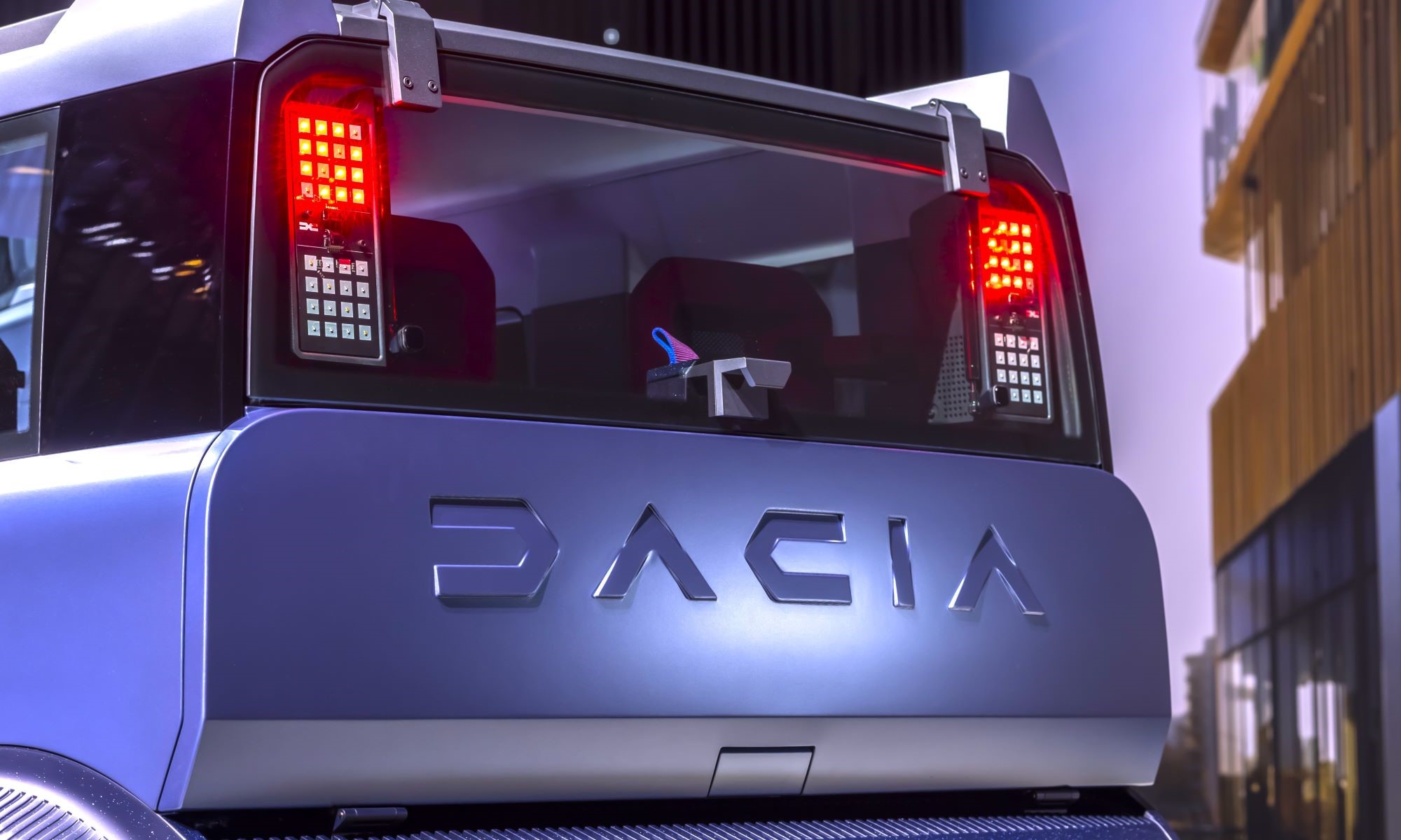 Dacia ha lanzado un prototipo de un futuro coche eléctrico de tan sólo 3 metros y con hasta 500 litros de maletero.