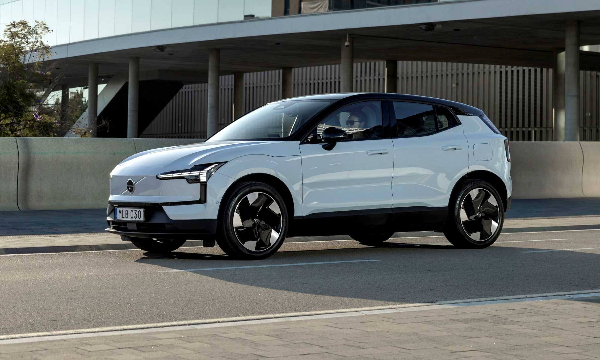 llave Volvo EX30