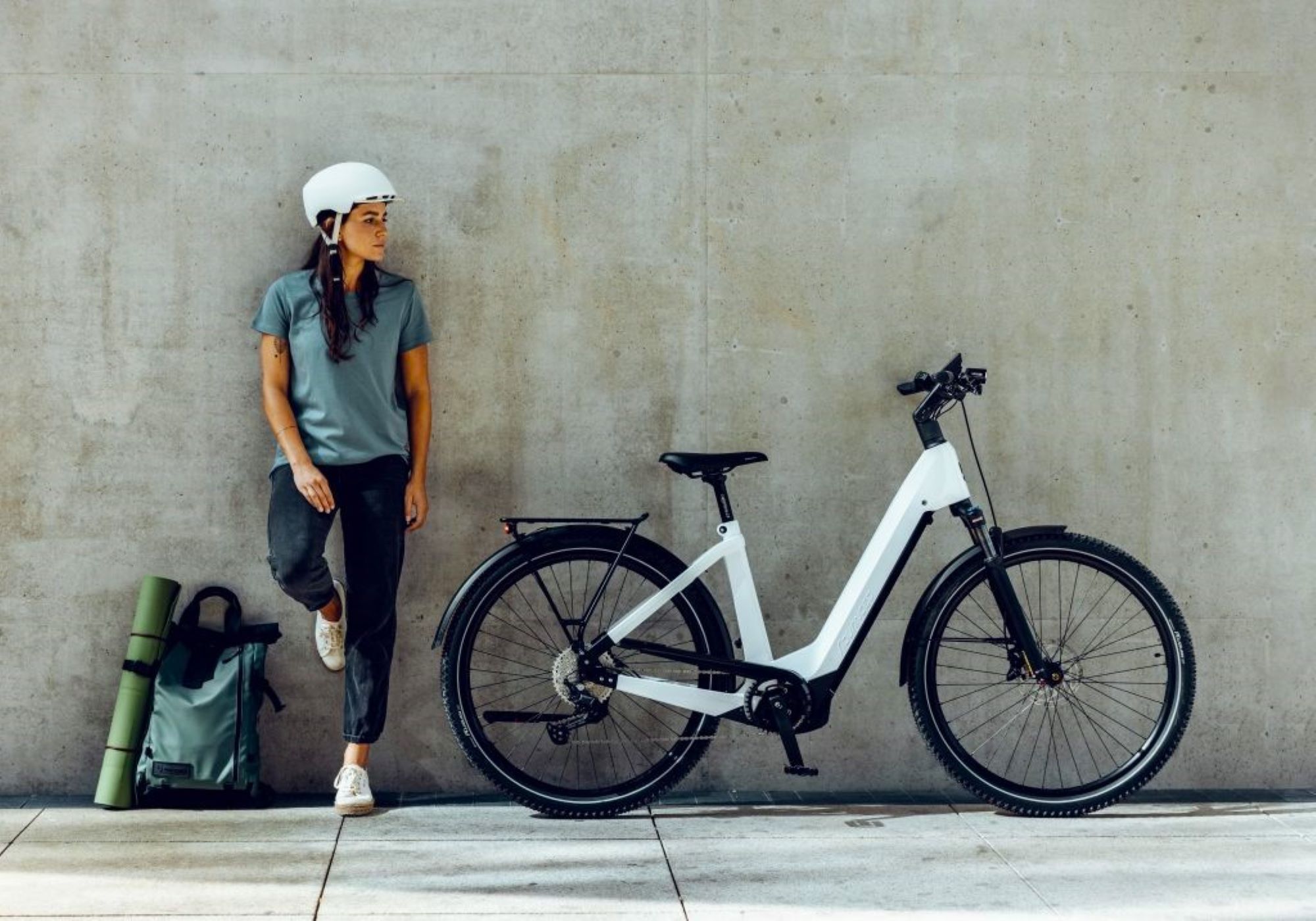 Una bicicleta eléctrica con un cuadro de plástico (Foto: Advanced Bikes).