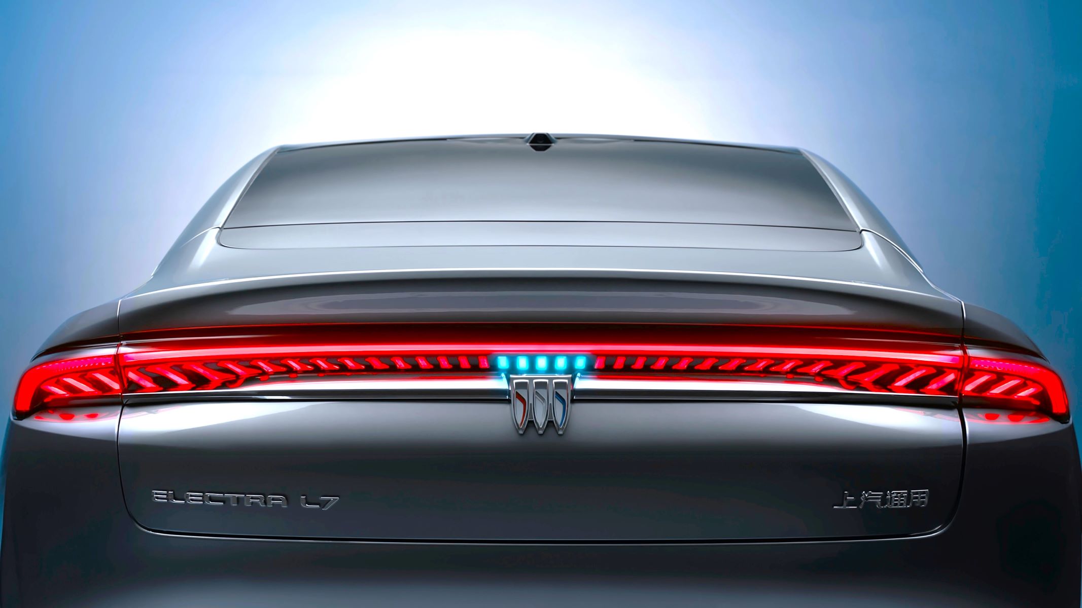 Cuesta sólo 20.500 €, pero es un híbrido de lujo con 1.400 km de autonomía que ha logrado 12.000 ventas en sólo 10 días.