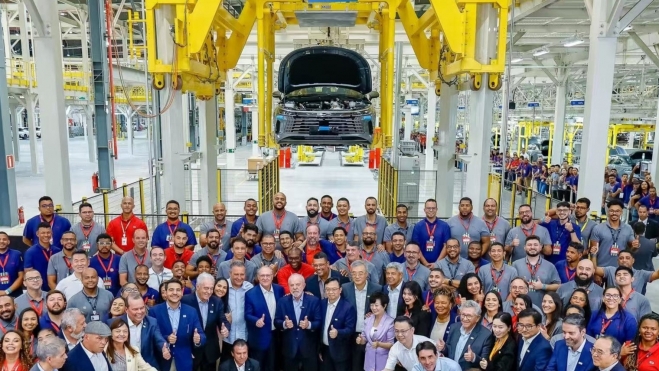 Planta BYD Brasil 14.000.000 coches BYD historia números Tesla3