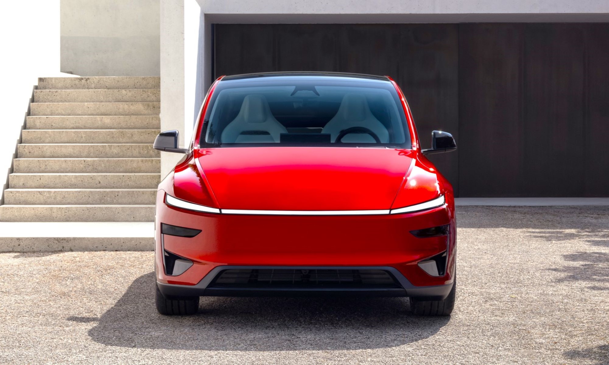 El Tesla Model Y con 800 km de autonomía parece el mejor para comprar, a diferencia del 'Tesla barato', que recién se ha puesto a la venta en España.