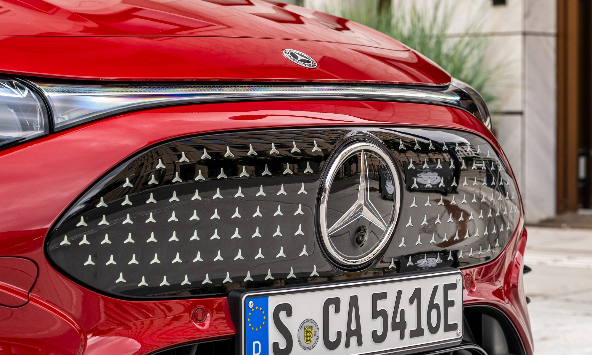 La gama del CLA se amplía con la versión 200 con tecnología EQ.