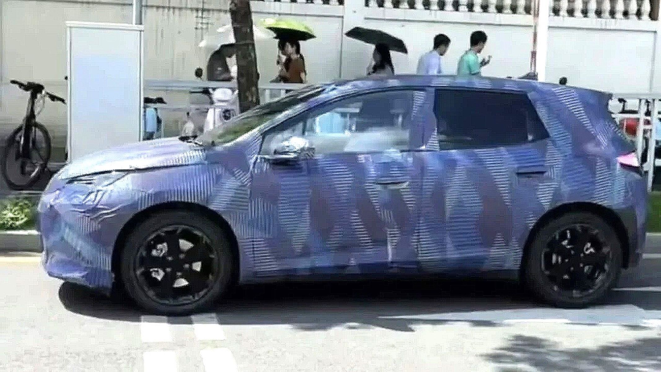 BYD pondrá a la venta en España su nuevo electrico, que debería llegar con 520 km autonomia o con un posible motor híbrido.
