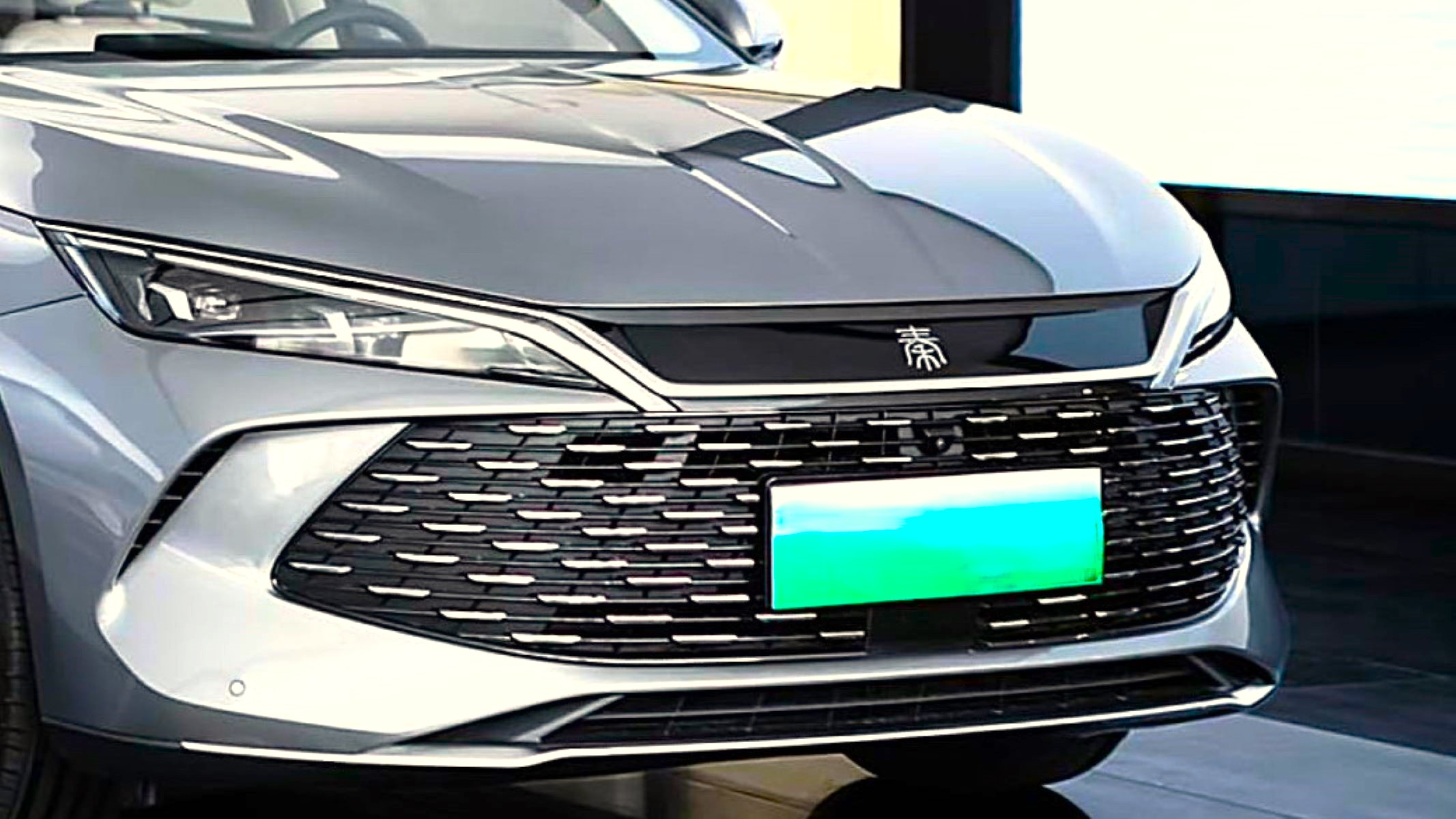 BYD ha logrado casi lo imposible: un PHEV barato que consume 2, 79 L de gasolina y ofrece 2.148 km de autonomía. 
