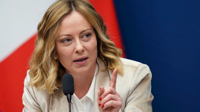 Meloni photo2 min2000x1200 Meloni photo2 min2000x1200