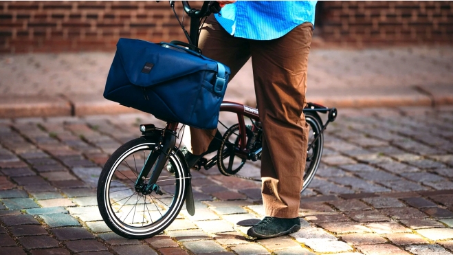 BE Luggaghhge CB BE Luggaghhge CB