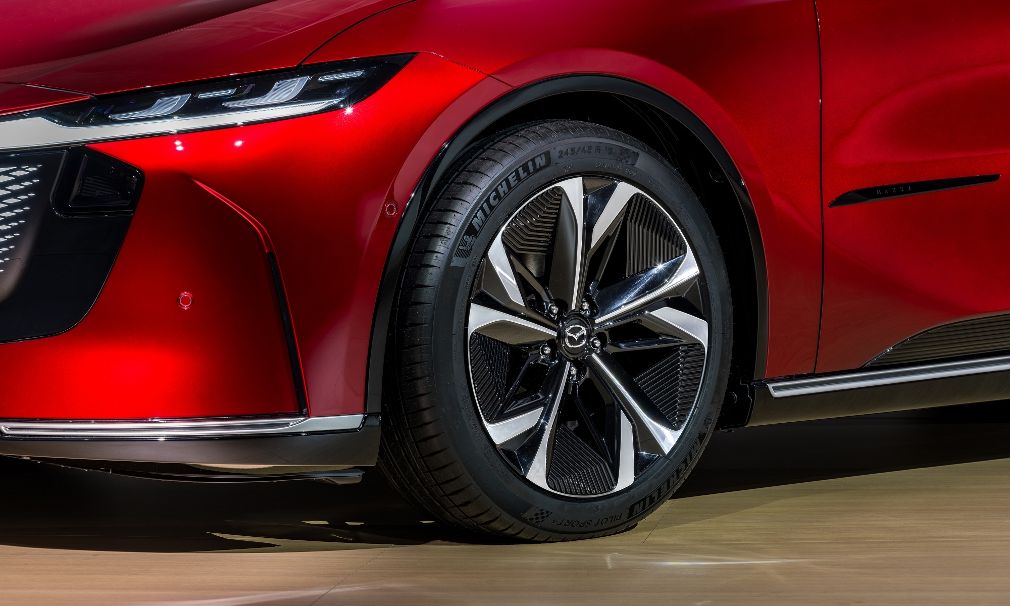 Mazda ya ha encontrado socio para compartir emisiones en Europa. Mazda ya ha encontrado socio para compartir emisiones en Europa.