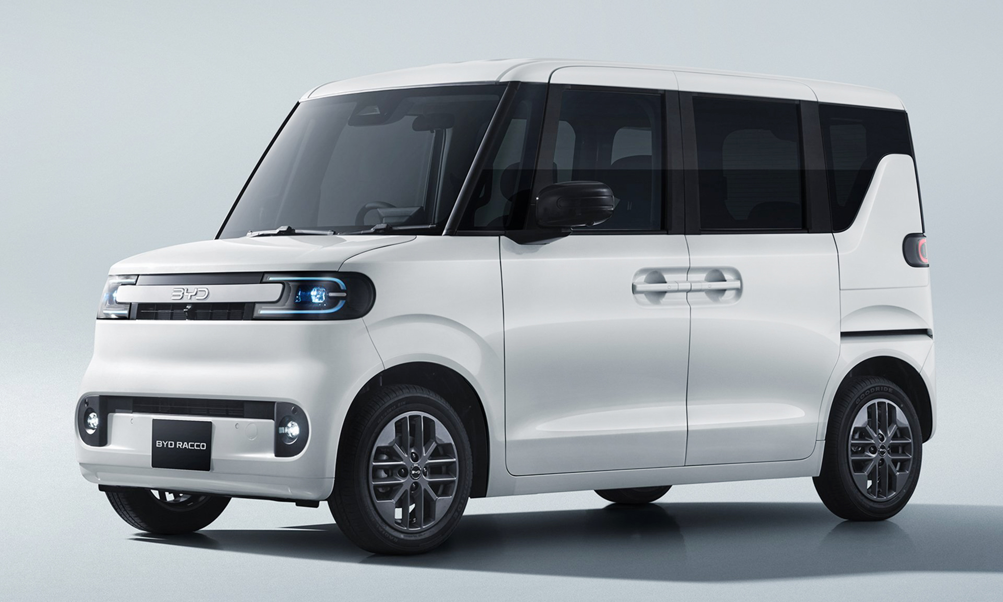 El BYD Racco se hace oficial como el primer Kei Car chino enfocado en el mercado japonés. El BYD Racco se hace oficial como el primer Kei Car chino enfocado en el mercado japonés.