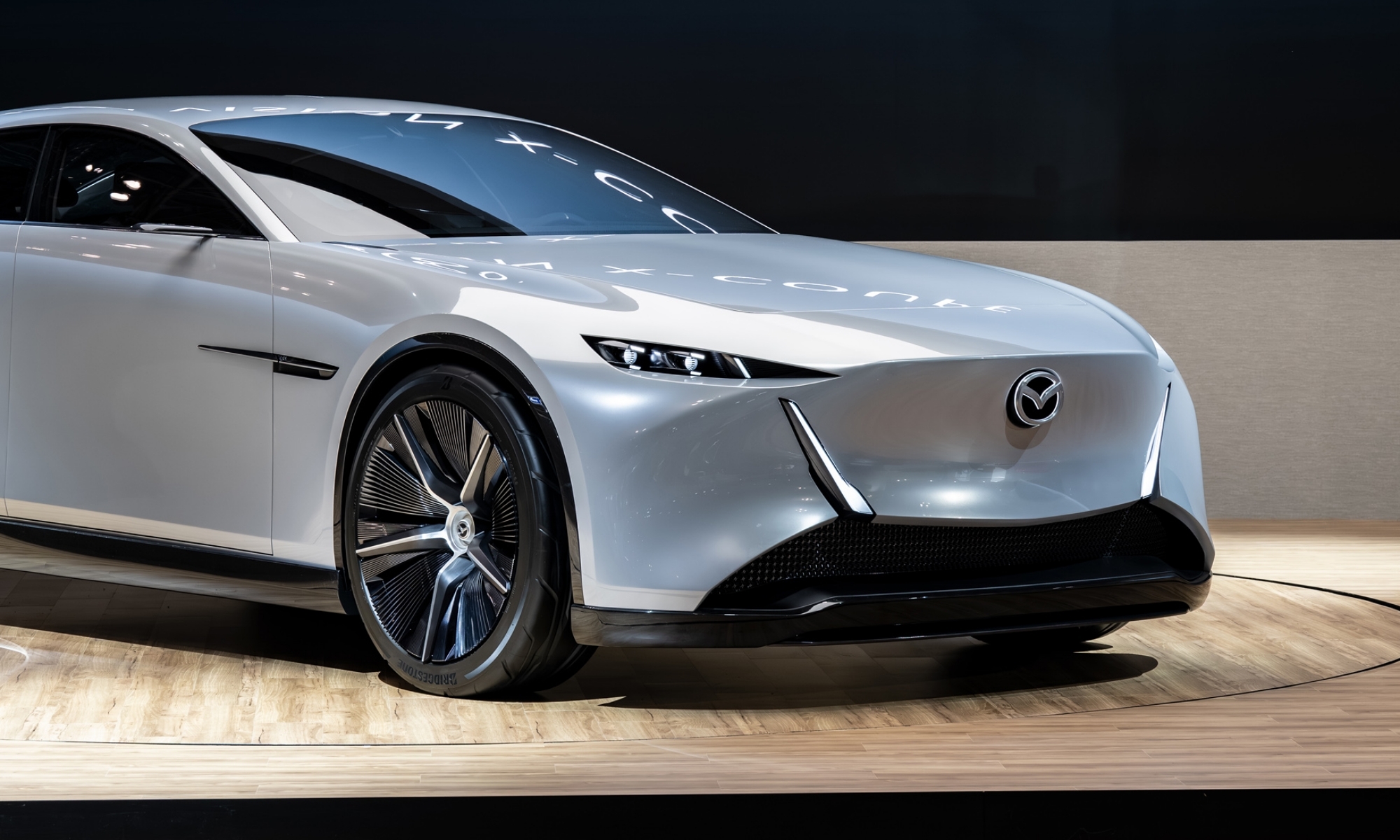 El Vision X-Coupé Concept respeta la filosofía de diseño actual de Mazda.