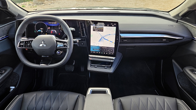 Mitsubishi Eclipse Cross 626 km autonomía 32050 euros 1.670 litros maletero (11)