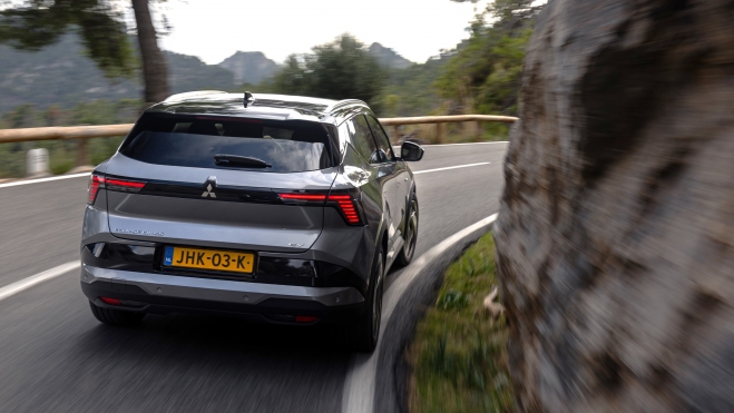 Mitsubishi Eclipse Cross 626 km autonomía 32050 euros 1.670 litros maletero (26)