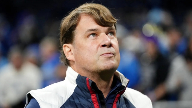 Jim Farley, CEO de Ford, tilda a las marcas chinas de auténticos "gigantes" en la industria de los coches eléctricos.