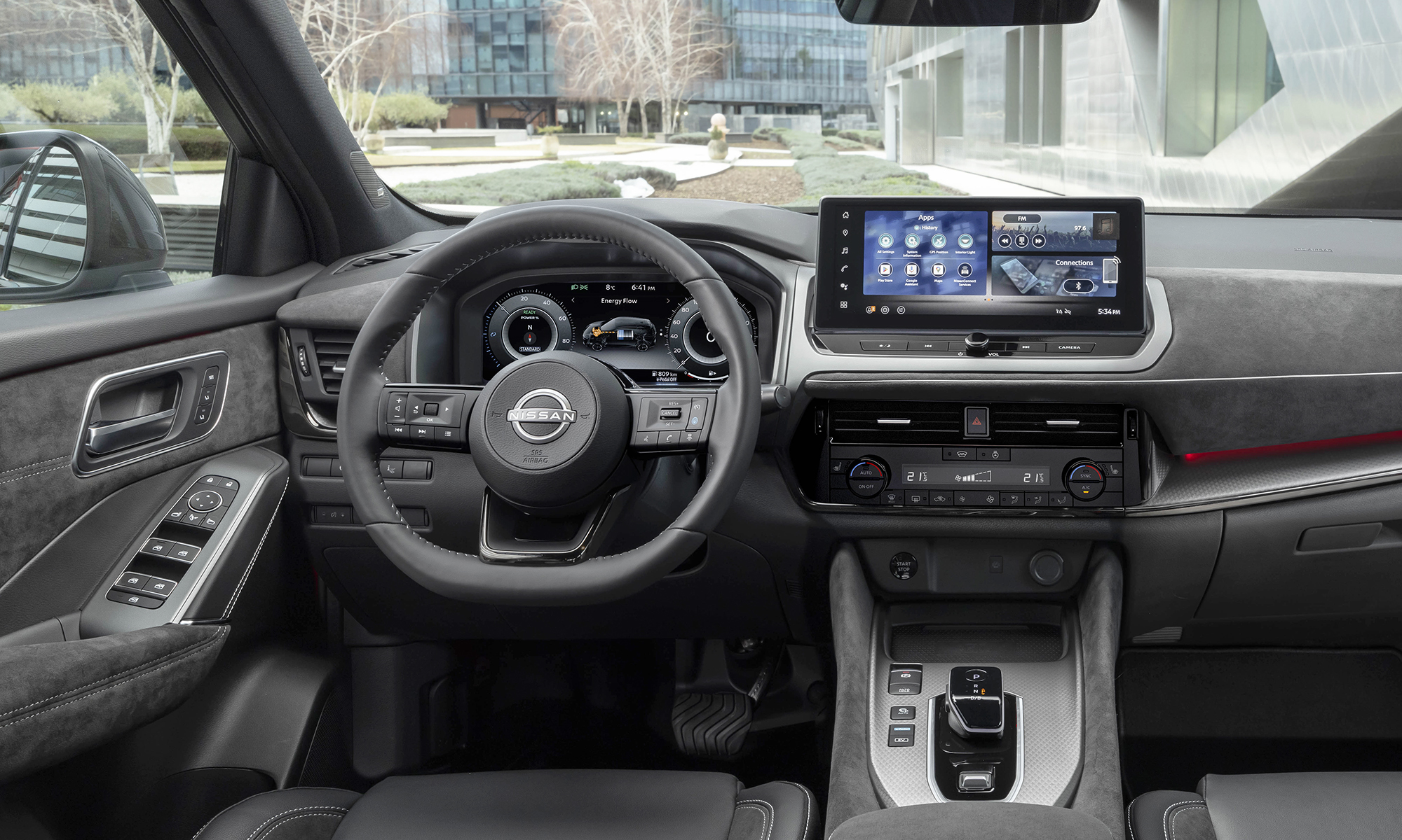 Nissan se hace con el cetro de oro de las ventas en España.