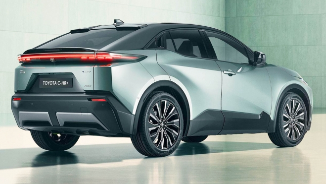 toyota chr electrico cuadrode mando 2