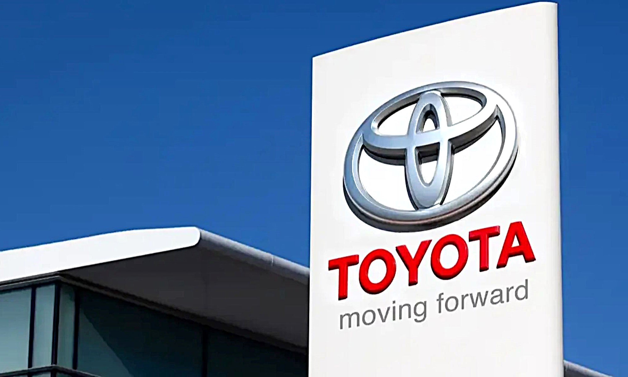 Gracias a la demanda y al éxito de sus coches híbridos, Toyota ha logrado 10.032.000.000 € de beneficios en el último semestre.