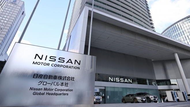 Nissan Headquarters La salida dura 547.000.000 € Nissan beneficios