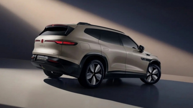 Volkswagen ID UNYX 08 Trasera