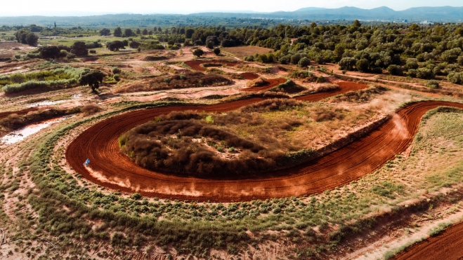 hero 02 desktop (3) hero 02 desktop (3)