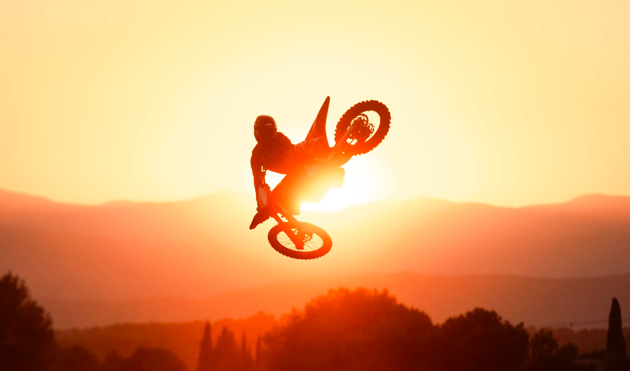 La moto de cross más potente pilotada por expertos (Foto: Stark future).