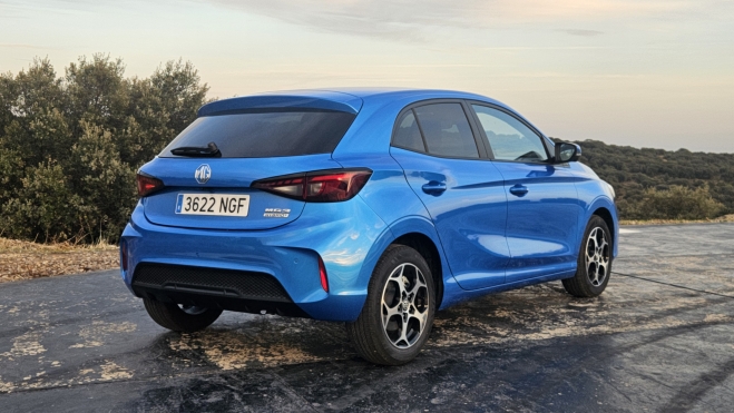 mg 3 16990 € 4,4 litros de gasolina197 CV MG Toyota Yaris (9)