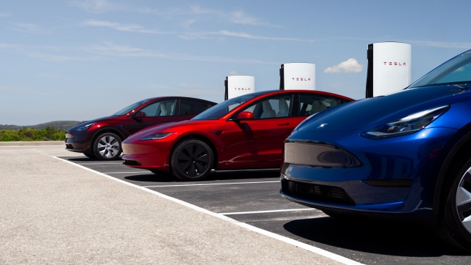 Supercharger V4 Tesla Supercharger V4 Tesla